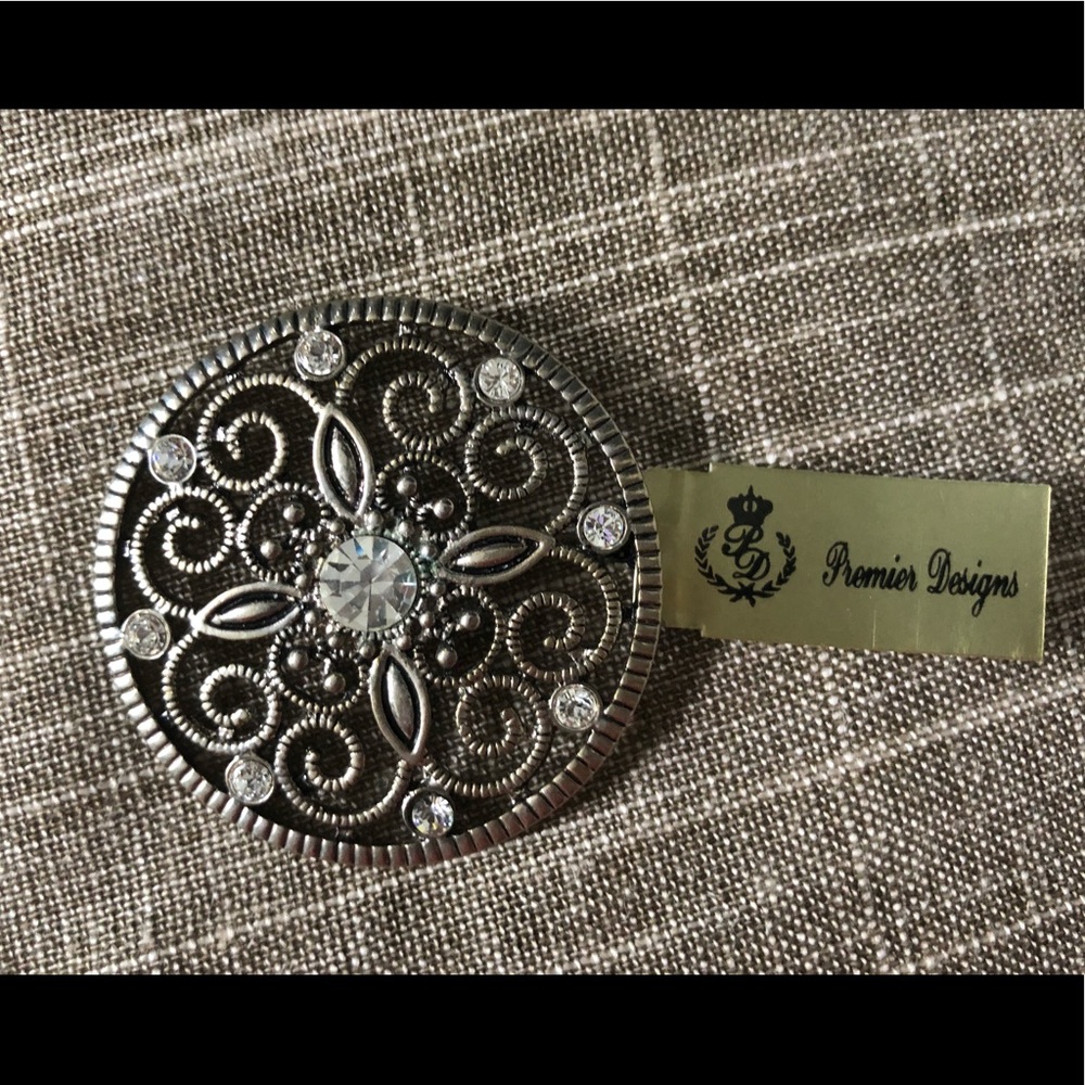 NWT Retired Premier Designs Sundial Pin/Pendant